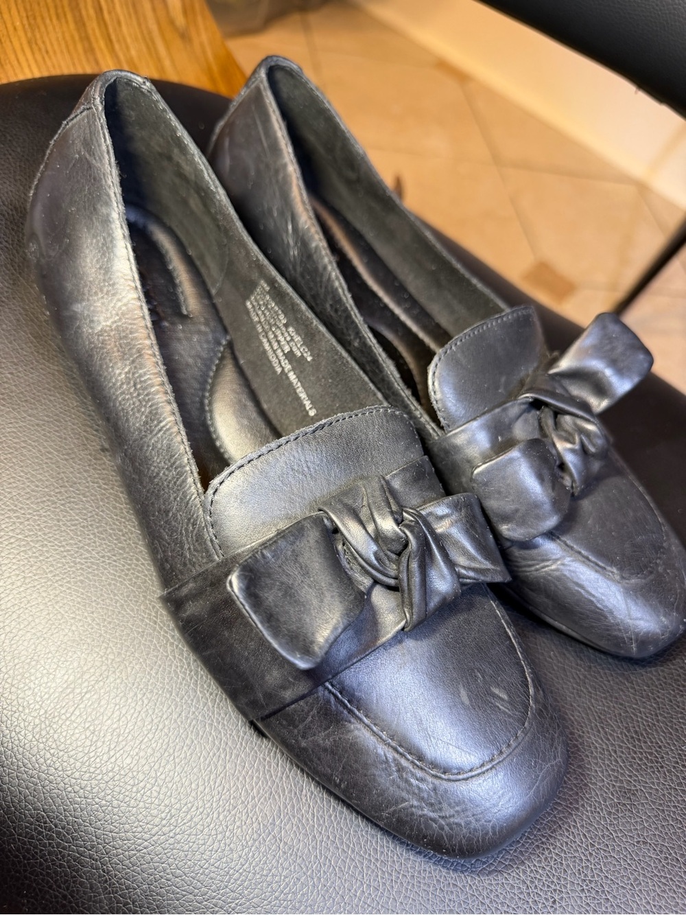 Born Black Carrine Leather Bow Flats Loafers Square Toe Comfort Cushioned 9M